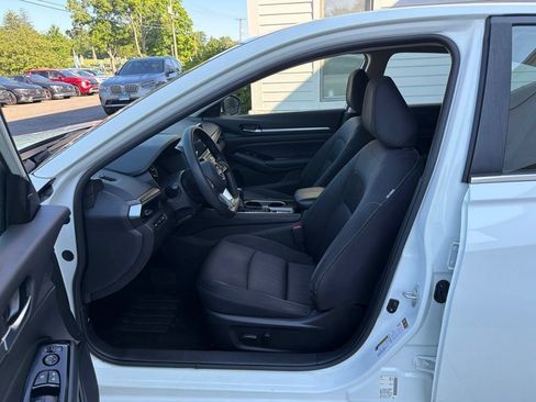 Used 2023 Nissan Altima 2.5 SV AWD/4WD image 22