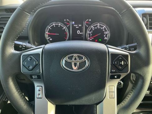 Used 2021 Toyota 4Runner Limited image 23