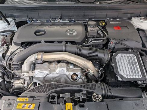 Used 2026 Mercedes-Benz GLB 250 4MATIC image 16