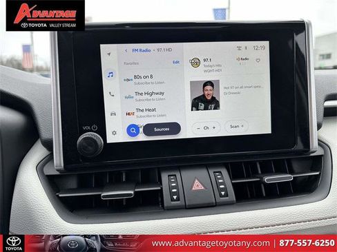 Certified 2025 Toyota RAV4 XLE Premium image 31