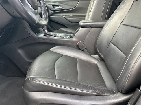 Used 2019 Chevrolet Equinox Premier image 10