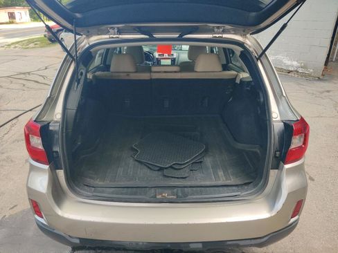 Used 2016 Subaru Outback 2.5i Limited AWD/4WD image 15