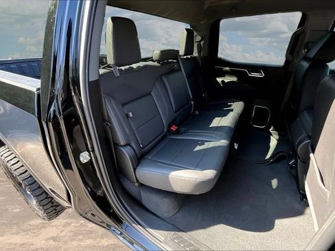 Used 2026 GMC Sierra 1500 SLT AWD/4WD image 28