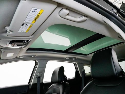 Certified 2023 Kia Sportage SX image 9