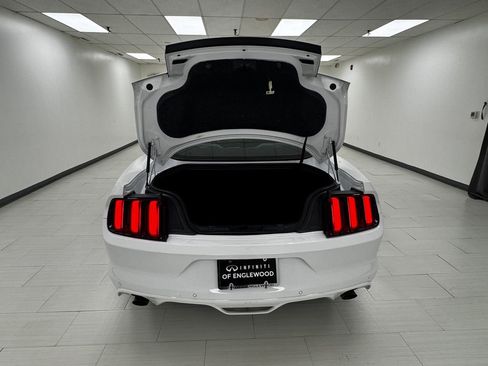 Used 2017 Ford Mustang Coupe image 36