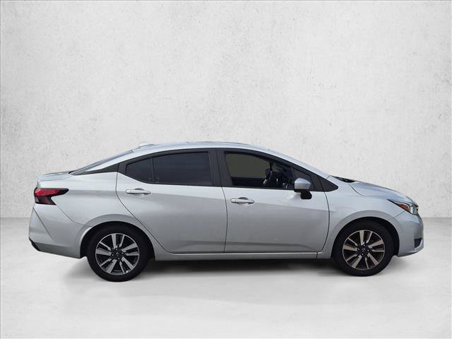 Used 2023 Nissan Versa SV FWD image 4