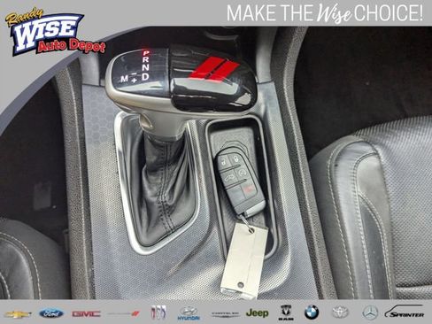 Used 2015 Dodge Charger R/T w/ Plus Group image 19