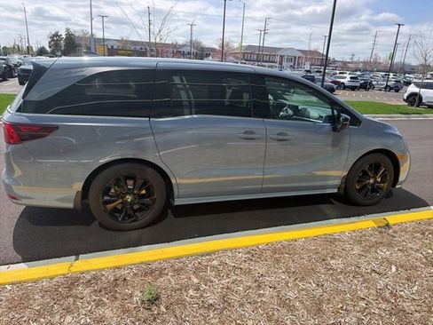 Used 2024 Honda Odyssey Sport image 15