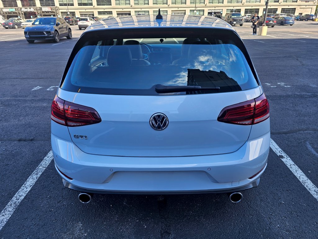 Used 2018 Volkswagen GTI 4-Door FWD image 8
