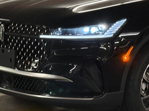 New 2026 Lincoln Nautilus Premier w/ Equipment Group 102A AWD/4WD image 2