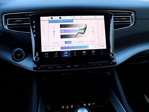 New 2026 Jeep Grand Wagoneer L Limited AWD/4WD image 23