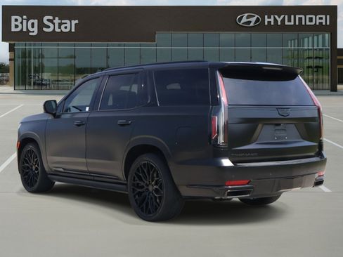 Used 2023 Cadillac Escalade Sport Platinum AWD/4WD image 3