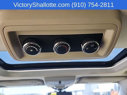 Used 2017 Dodge Journey Crossroad FWD image 20