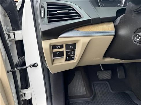 Used 2019 Acura MDX w/ Advance & Entertainment Pkg AWD/4WD image 19