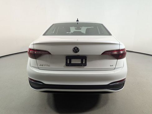 Used 2023 Volkswagen Jetta SE FWD image 6