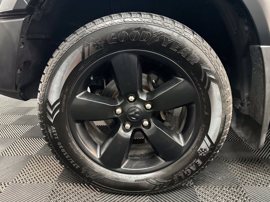 Used 2020 RAM 1500 Warlock AWD/4WD image 32