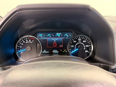 Used 2018 Ford F150 Platinum w/ Equipment Group 701A Luxury image 20