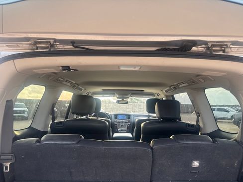 Used 2019 INFINITI QX80 Luxe w/ All-Season Package RWD image 32