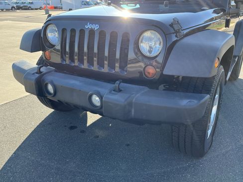 Used 2012 Jeep Wrangler Sport image 11