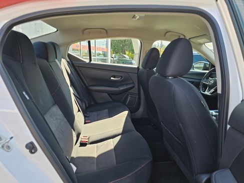 Used 2024 Nissan Sentra SR FWD image 14