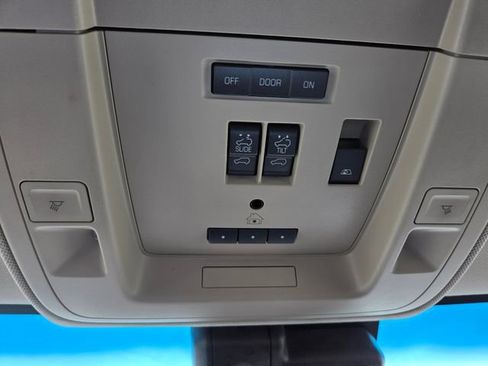 Used 2019 Chevrolet Silverado 2500 High Country w/ Duramax Plus Package image 32