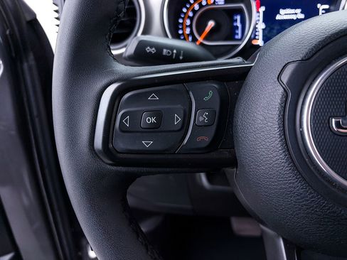 Used 2023 Jeep Gladiator Sport AWD/4WD image 26