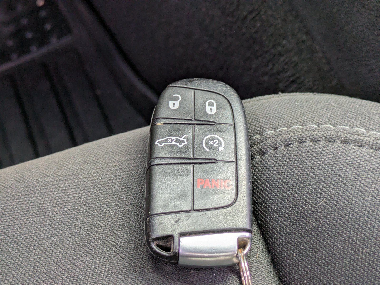 Used 2019 Dodge Charger R/T w/ Navigation & Travel Group RWD image 26