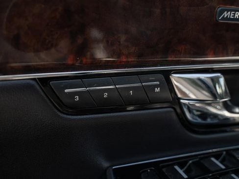 Used 2013 Jaguar XJ AWD image 19