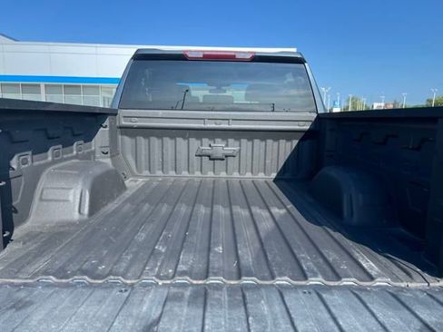 Used 2019 Chevrolet Silverado 1500 LT Trail Boss w/ Convenience Package image 13