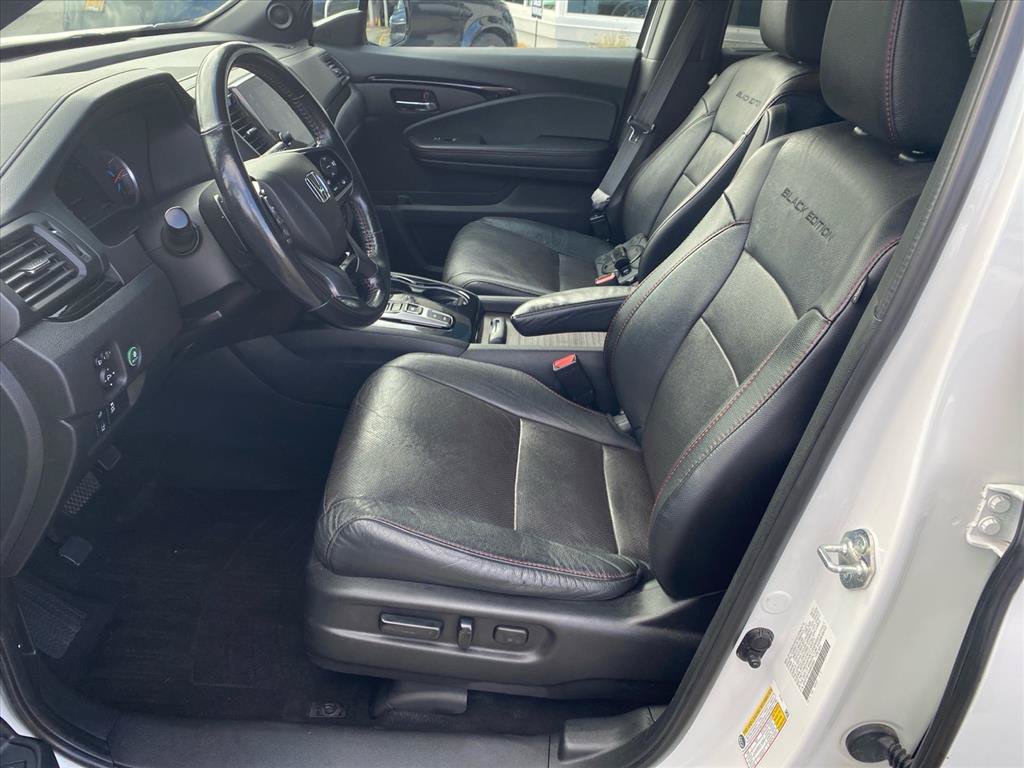 Used 2022 Honda Pilot Black Edition image 9