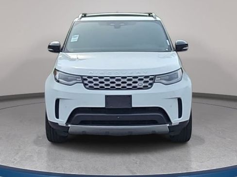 Certified 2025 Land Rover Discovery S AWD/4WD image 2
