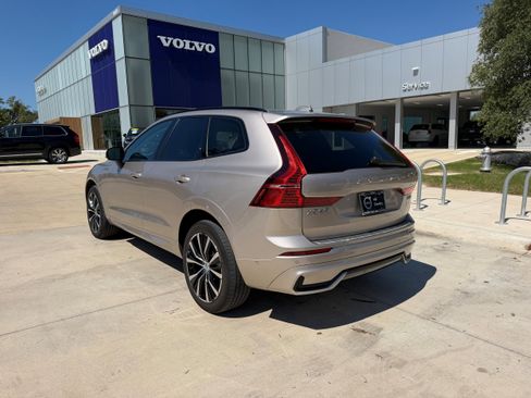 Certified 2024 Volvo XC60 B5 Plus w/ Protection Package Premier AWD/4WD image 4