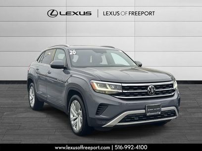 Used 2020 Volkswagen Atlas Cross Sport SE w/ Panoramic Sunroof Package