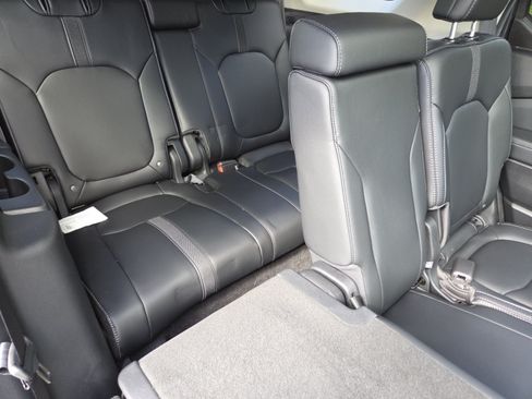 Certified 2024 Honda Pilot Touring image 30