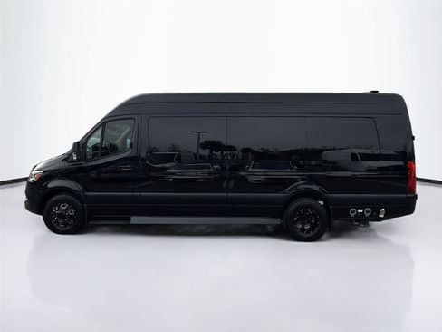 Used 2021 Mercedes-Benz Sprinter 3500 image 25