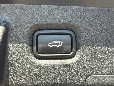 Certified 2023 Hyundai Santa Fe SEL w/ Premium Package image 19