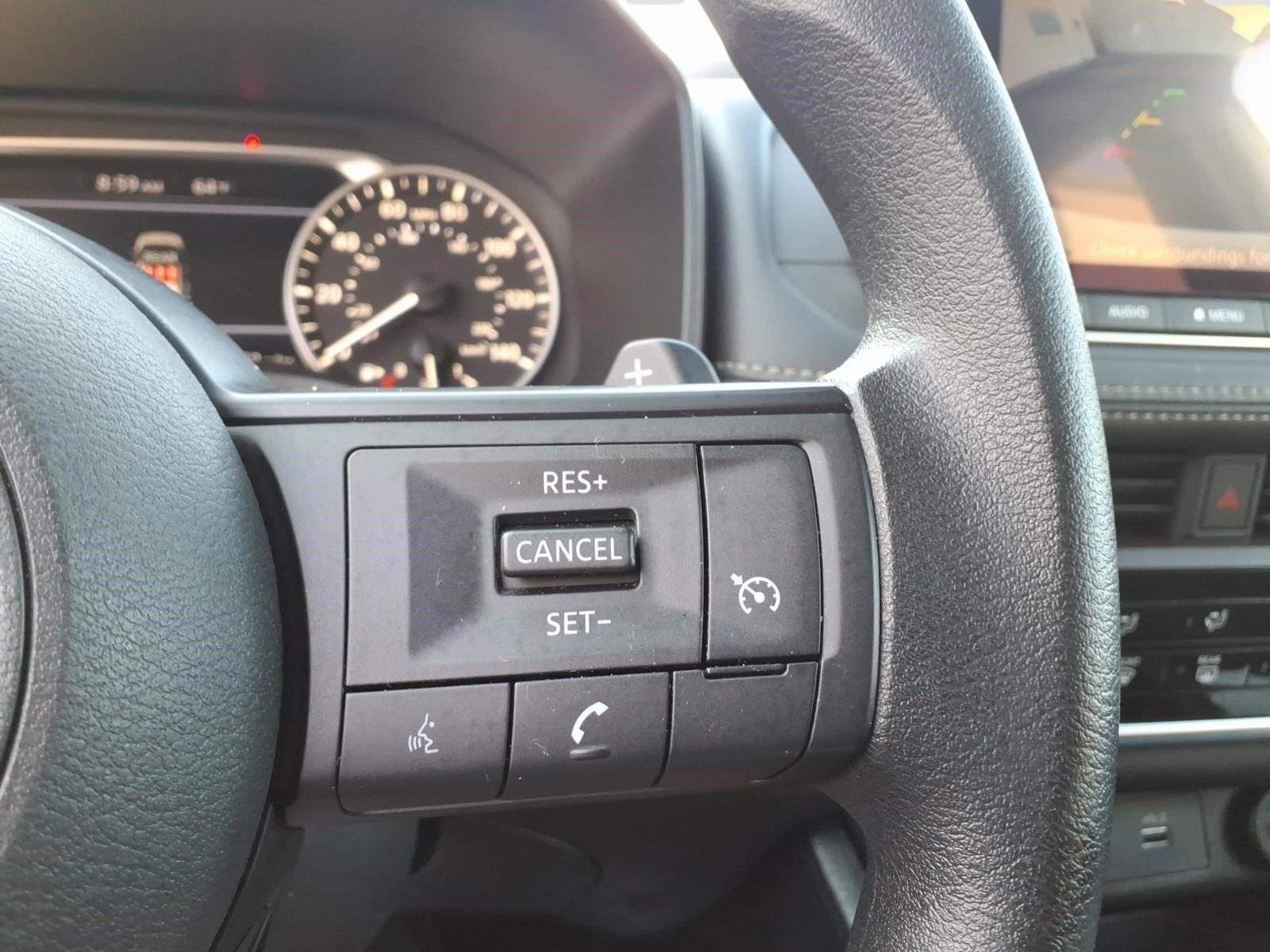 Used 2023 Nissan Rogue S AWD/4WD image 22