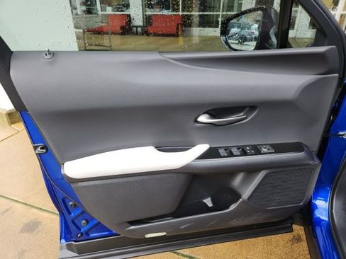 Used 2024 Lexus UX 250h F Sport image 13