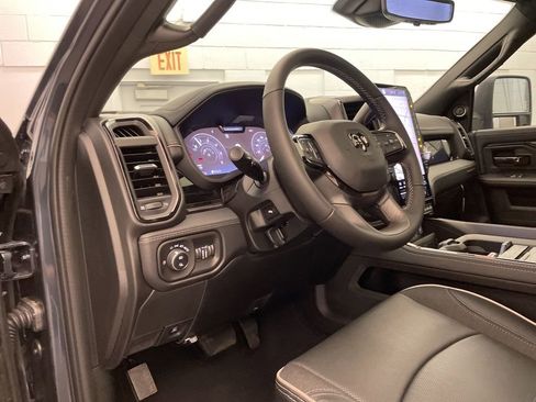 New 2026 RAM 2500 Limited AWD/4WD image 28