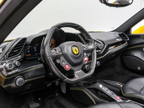 Used 2017 Ferrari 488 Spider image 6