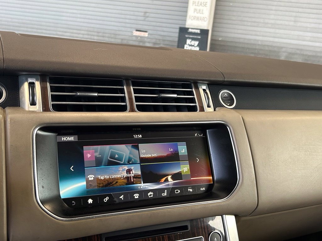 Used 2017 Land Rover Range Rover Supercharged AWD/4WD image 20