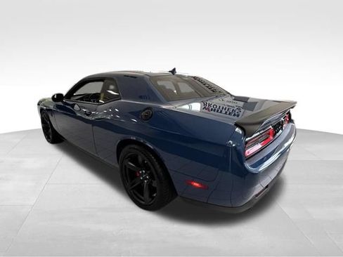 Used 2022 Dodge Challenger SRT Hellcat w/ SRT Black Package RWD image 4