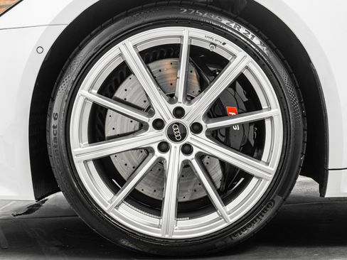 Used 2025 Audi RS 6 performance AWD/4WD image 10