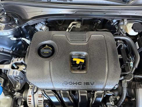 Used 2020 Kia Forte LXS FWD image 20