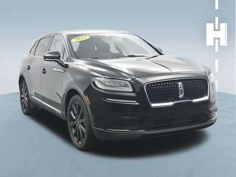 Used 2023 Lincoln Nautilus Reserve w/ Equipment Group 201A AWD/4WD image 3