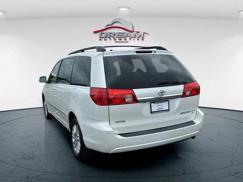Used 2010 Toyota Sienna XLE Limited AWD/4WD image 5