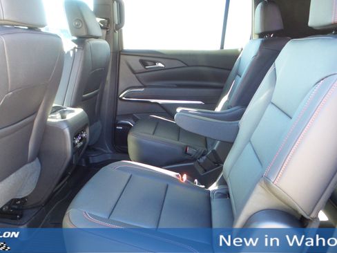 New 2026 Chevrolet Traverse Z71 w/ Enhanced Driving Package image 18