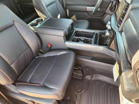 New 2026 Ford F250 Lariat w/ Black Appearance Package image 15