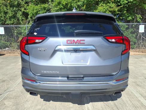 Used 2020 GMC Terrain Denali w/ Denali Premium Package FWD image 6