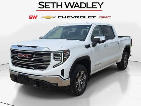 Used 2025 GMC Sierra 1500 SLT AWD/4WD image 3